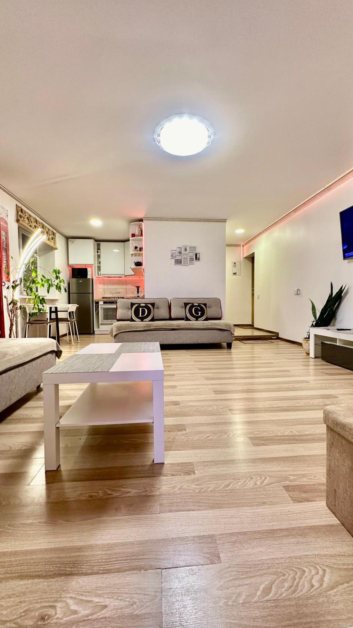 Neriesapartment No.2 Bedrooms Modern Suite In Centrum พาลังกา ภายนอก รูปภาพ