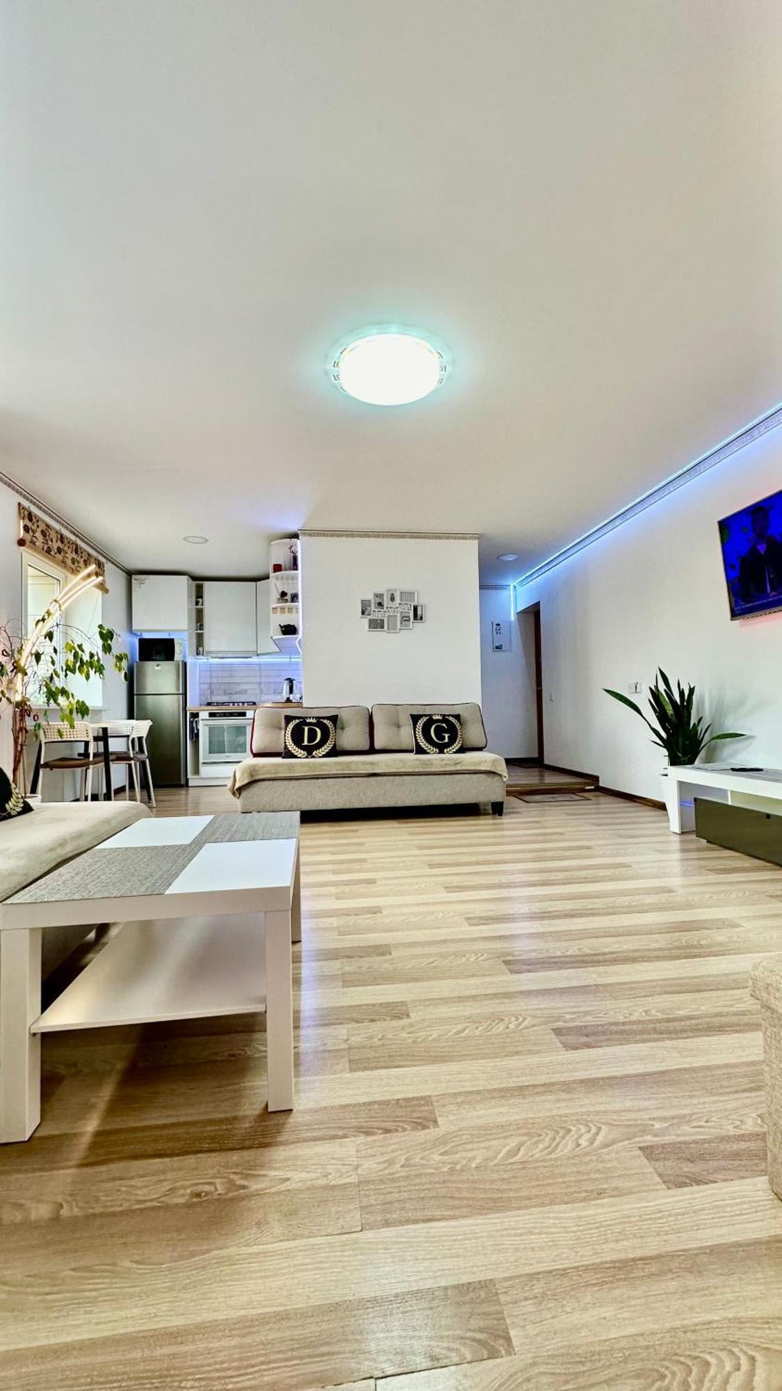 Neriesapartment No.2 Bedrooms Modern Suite In Centrum พาลังกา ภายนอก รูปภาพ