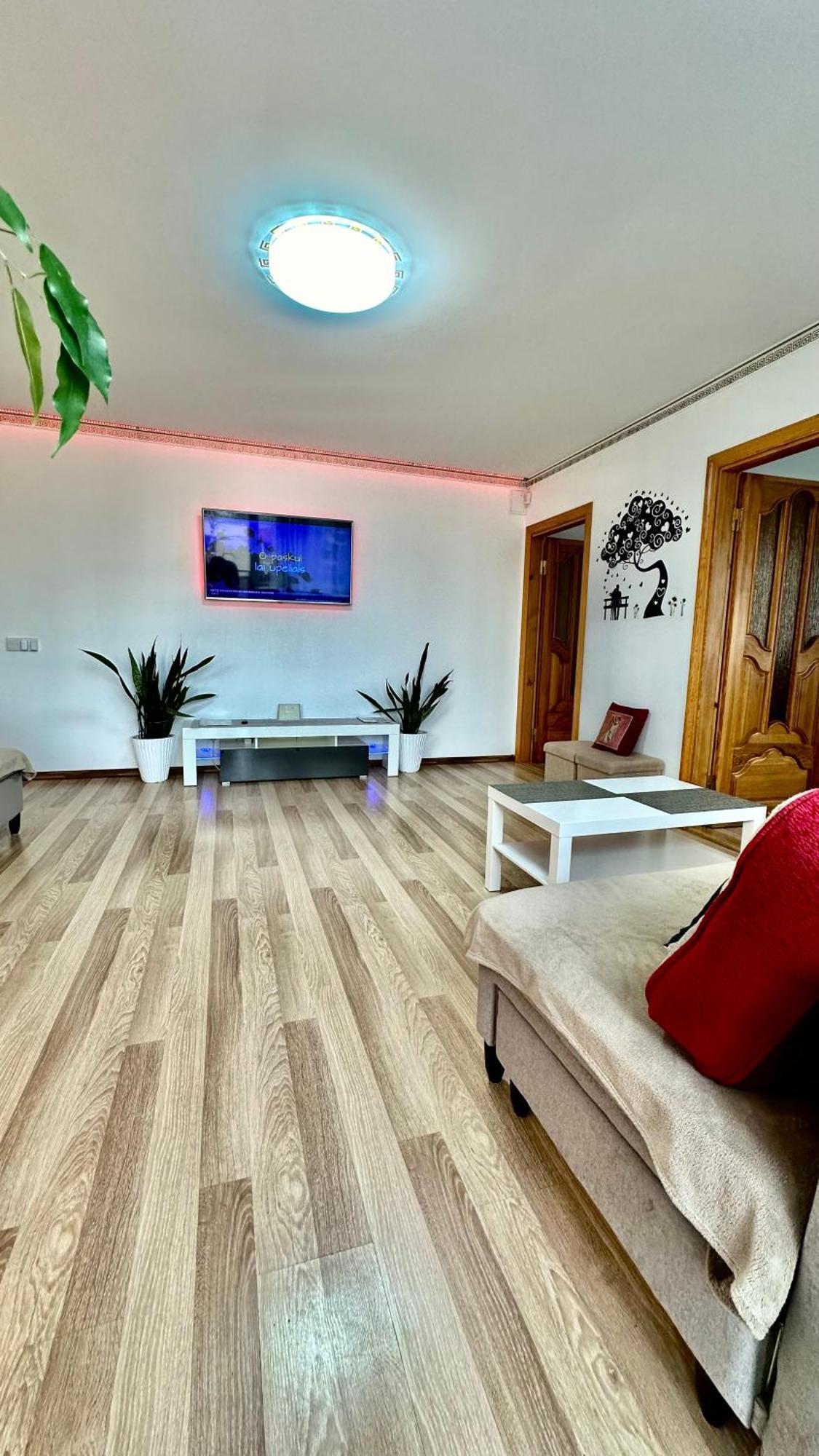 Neriesapartment No.2 Bedrooms Modern Suite In Centrum พาลังกา ภายนอก รูปภาพ