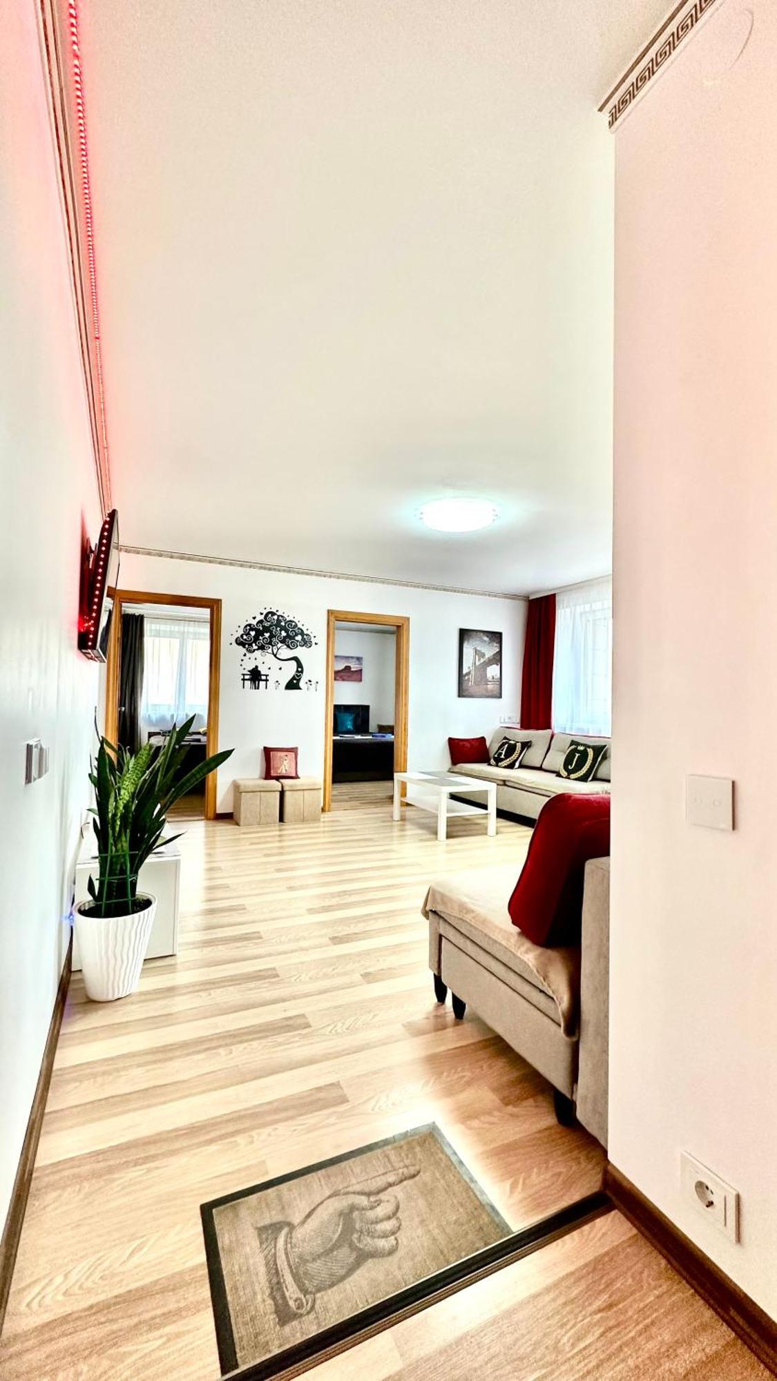Neriesapartment No.2 Bedrooms Modern Suite In Centrum พาลังกา ภายนอก รูปภาพ