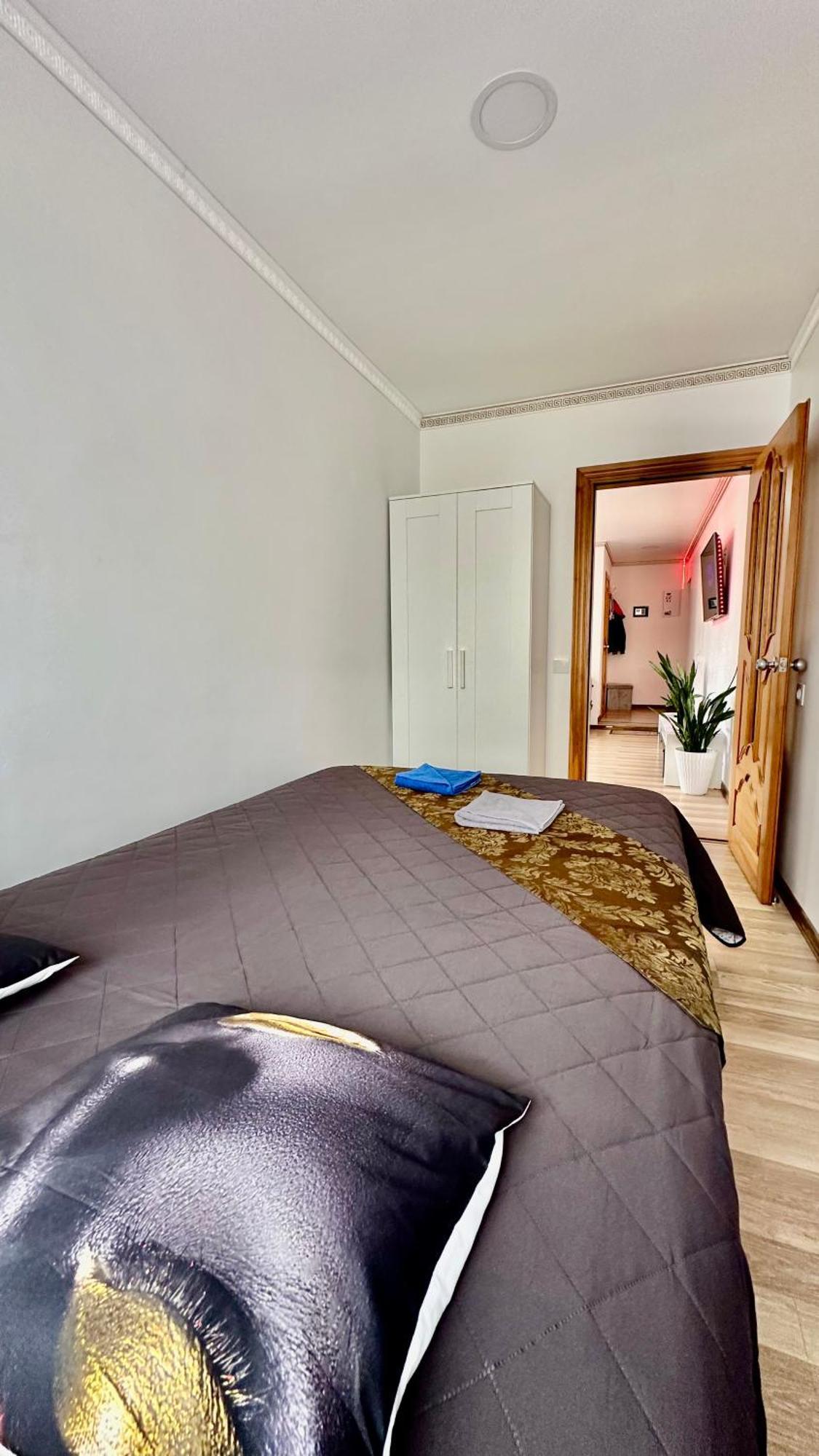 Neriesapartment No.2 Bedrooms Modern Suite In Centrum พาลังกา ภายนอก รูปภาพ
