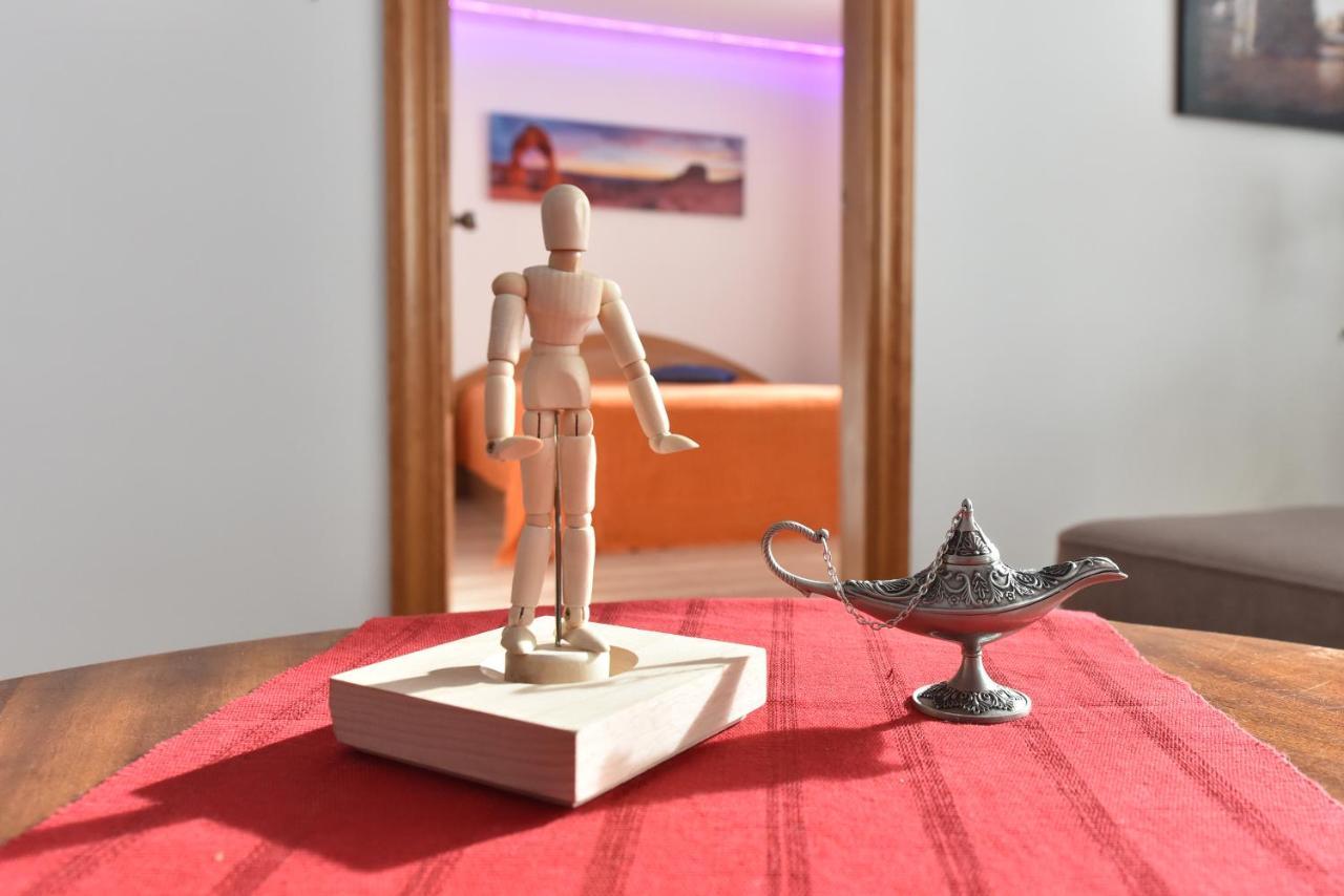 Neriesapartment No.2 Bedrooms Modern Suite In Centrum พาลังกา ภายนอก รูปภาพ