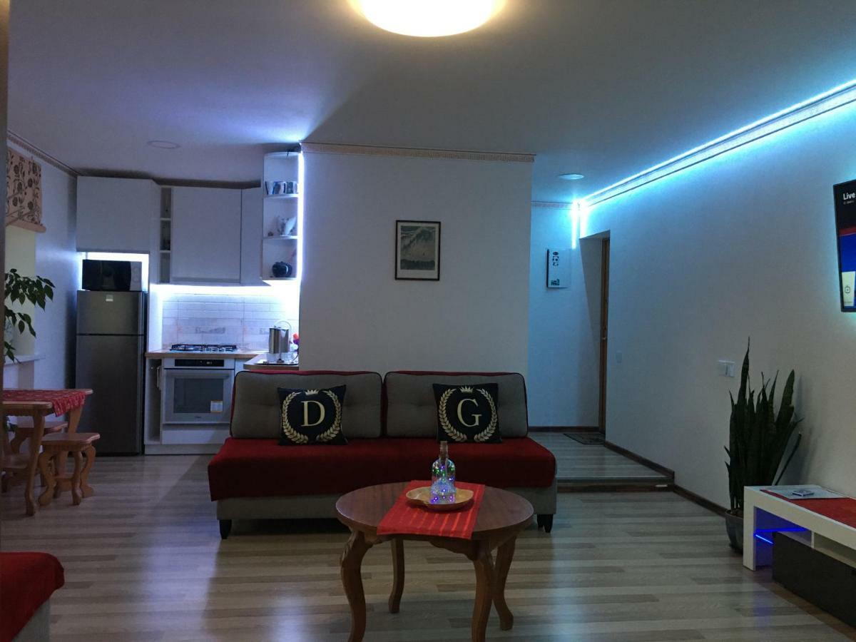 Neriesapartment No.2 Bedrooms Modern Suite In Centrum พาลังกา ภายนอก รูปภาพ